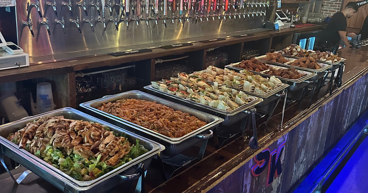 tray of best american bar food in hoboken new jersey