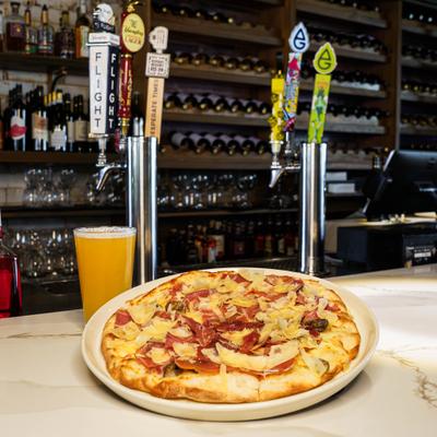 Toscana pizza with prosciutto.