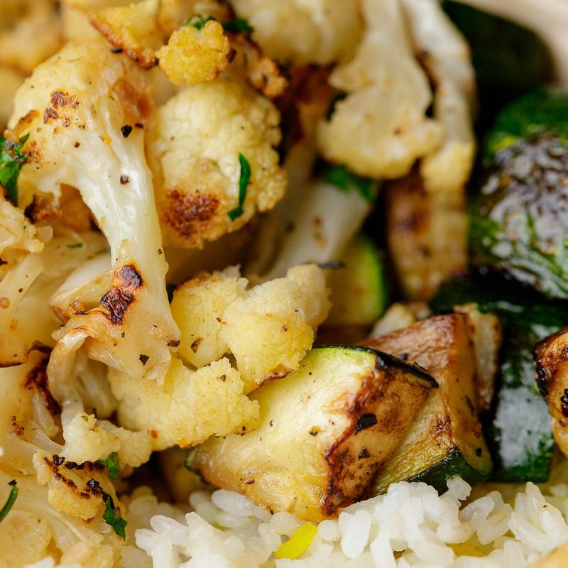 Roasted Cauliflower w/ Peas photo