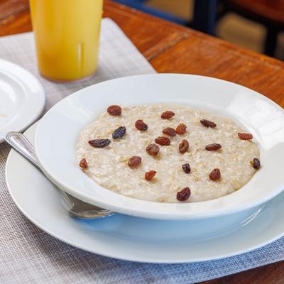 Oatmeal with raisins.