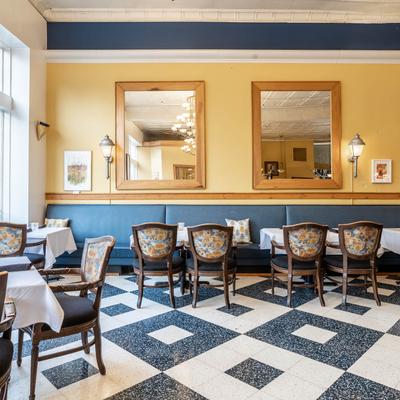 Dining area with booths