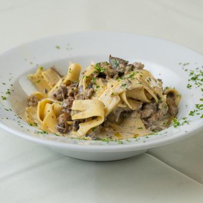 Scaloppine di funghi e limone photo
