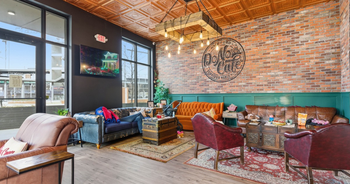 Lounge area with chairs and seating sets