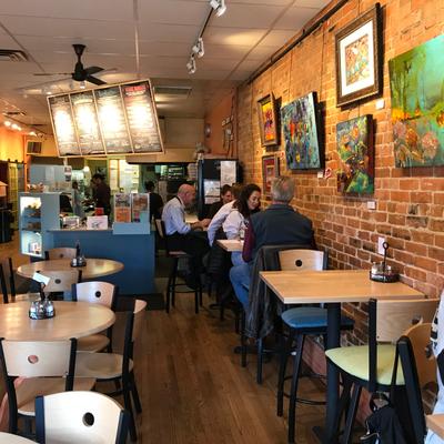 Poor Richard's Restaurant - interior photo.