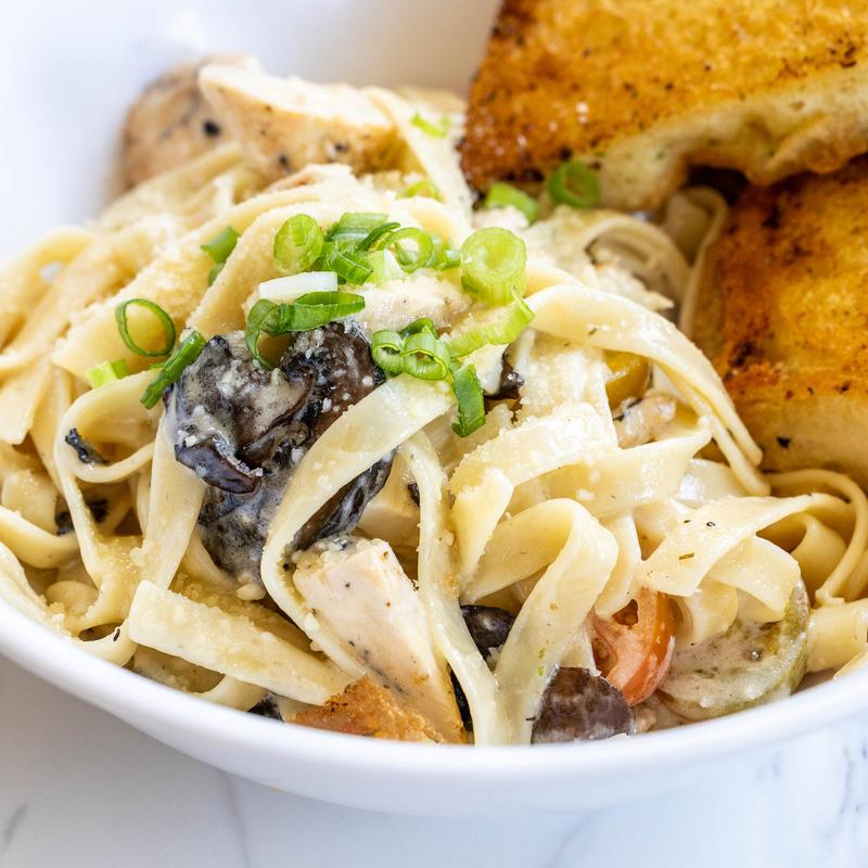Chicken Fettuccine Alfredo photo