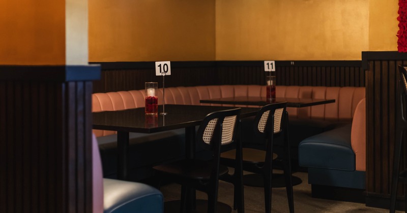 Dining area, banquette seating