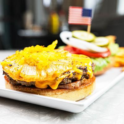 The beach house cheeseburger.