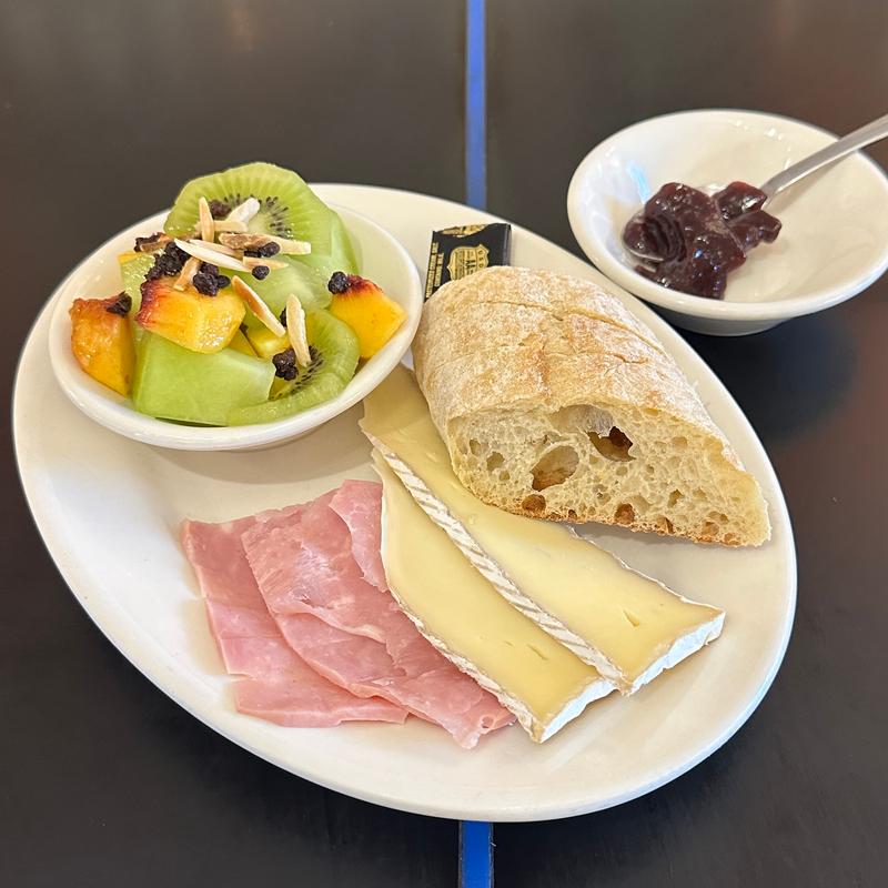 VOYAGEUR PLATE photo