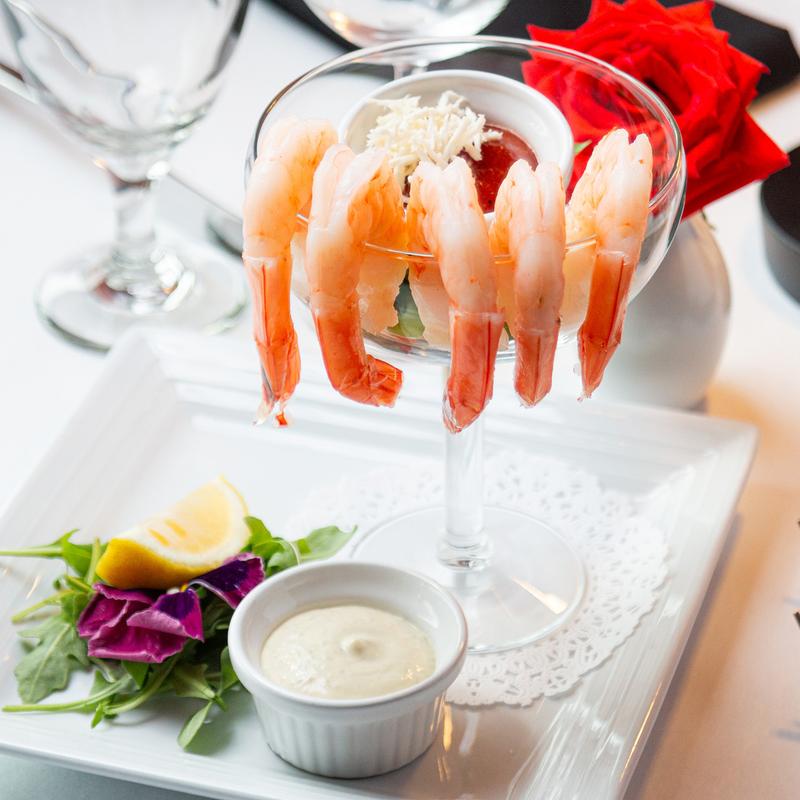 Shrimp Cocktail - cocktail crevettes photo