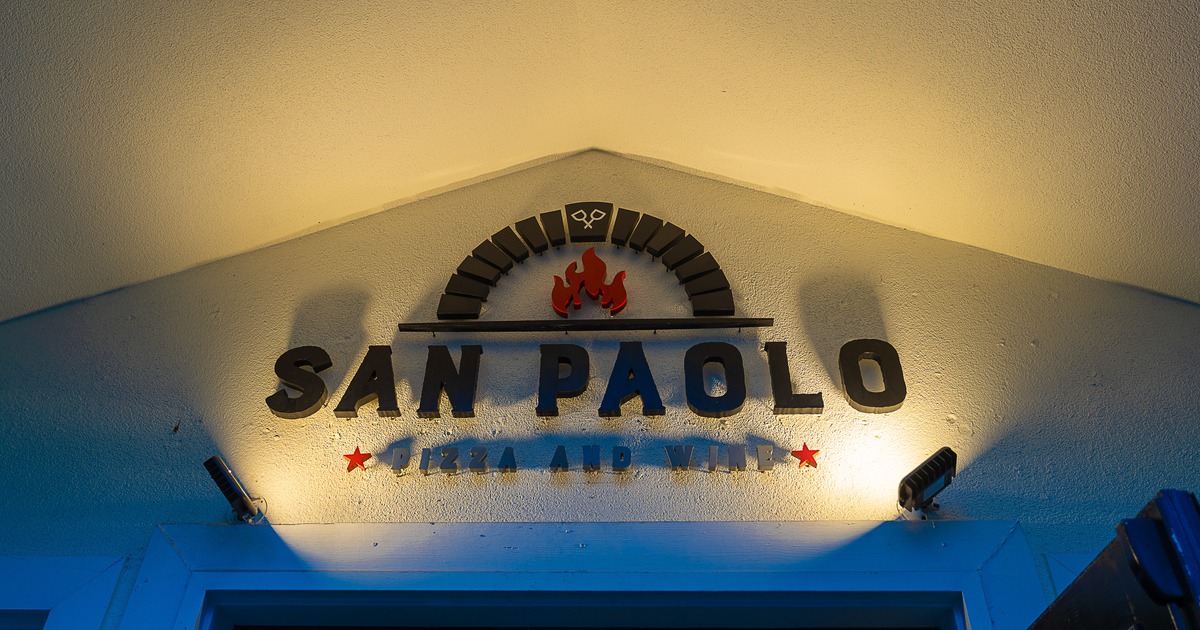 Restaurant sign