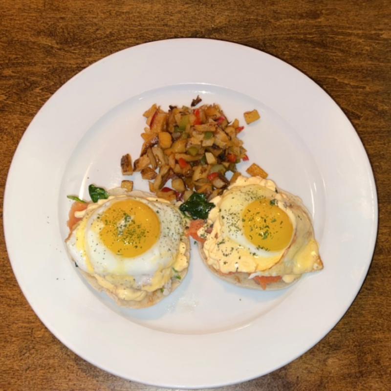 Eggs Benedict photo