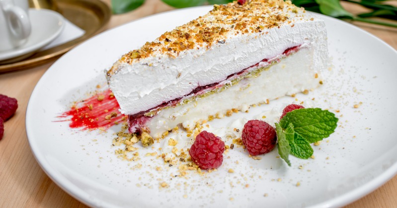 Serbian Raspberry Schaum Torte