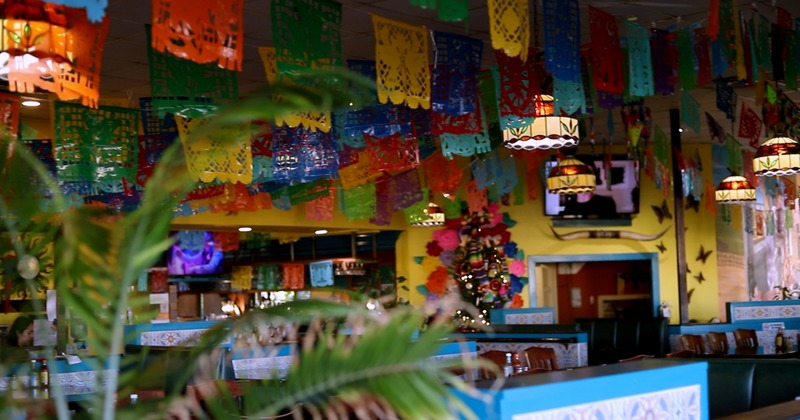 Interior, decoration on ceiling, wide view to diner area
