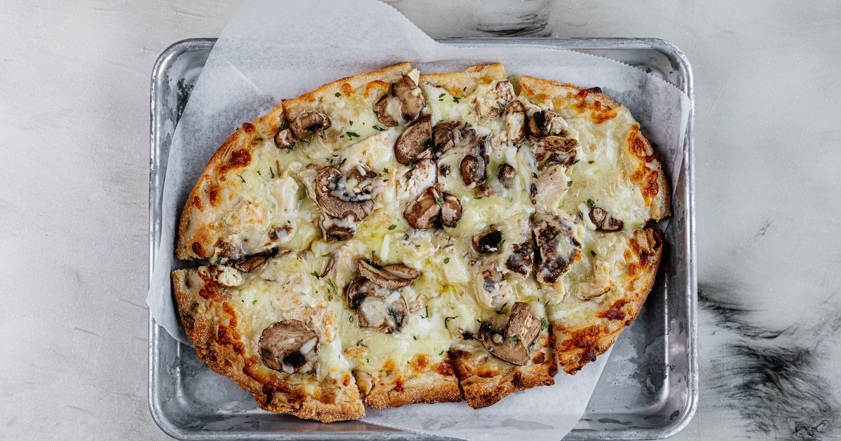 Chicken Parmesan N Shrooms pizza