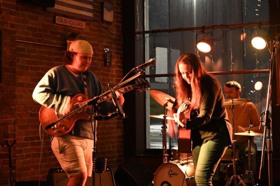 LIVE MUSIC event photo