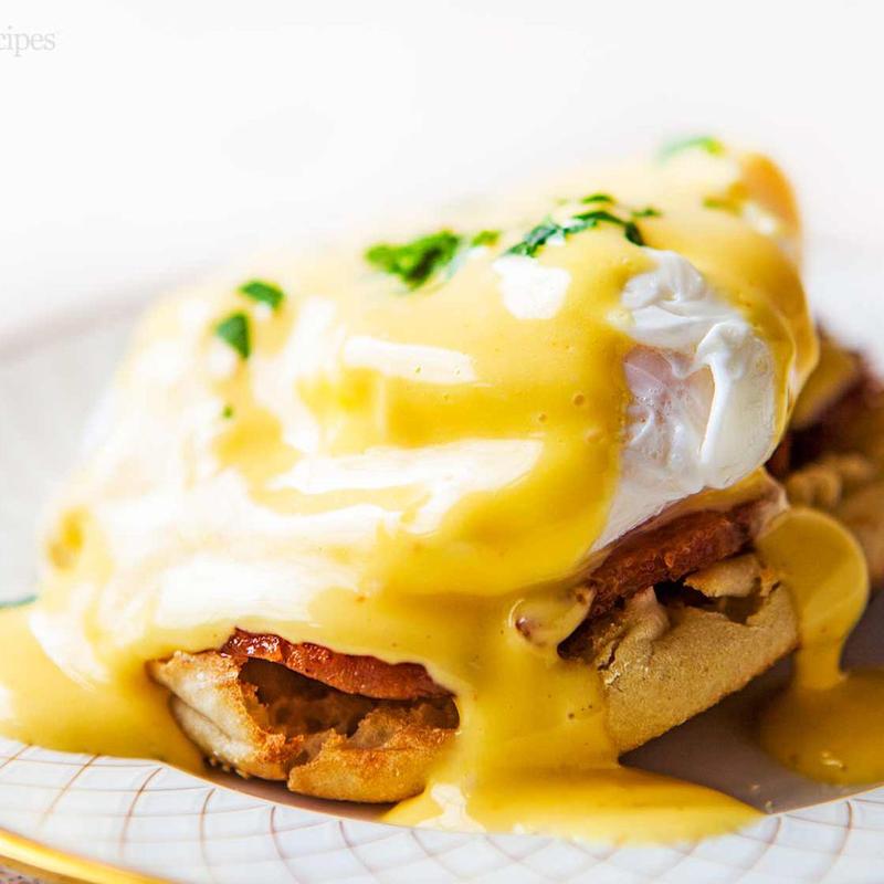 Eggs Benedict photo