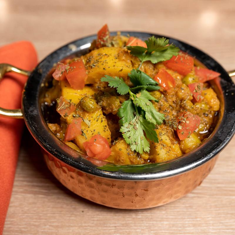 Aloo Mattar (V) photo