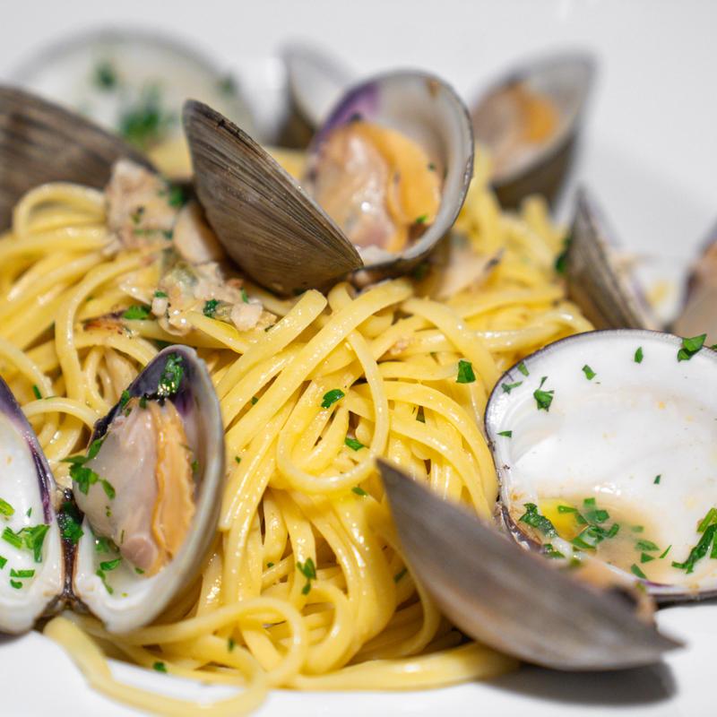 menu item 15 of 16, Linguini Clams or Mussels