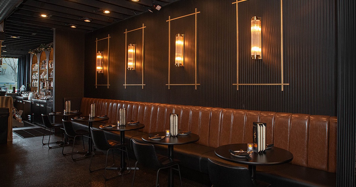 Dining area, banquette seating
