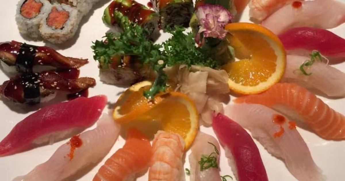 Large sushi platter