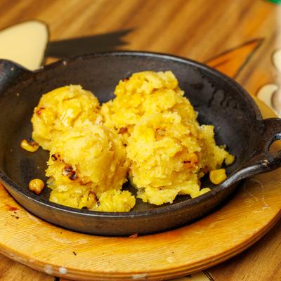 Served sweet corn cake.