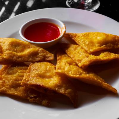 Crab Rangoon, with dip.