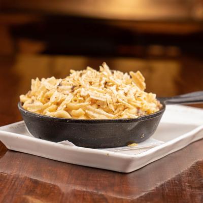 Mac and cheese in a pot