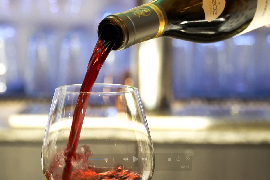 Wine Tasting and Music by Chris Ott Duo event photo