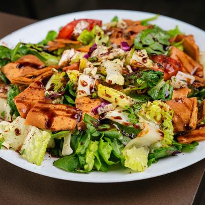 Fattoush salad.