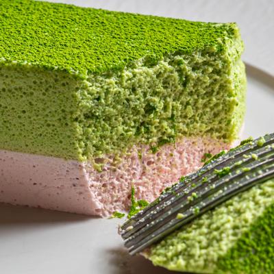 Macha tiramisu cake.