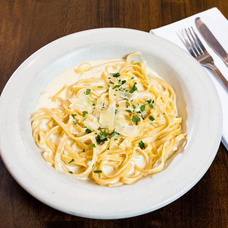 Fettuccine Alfredo photo