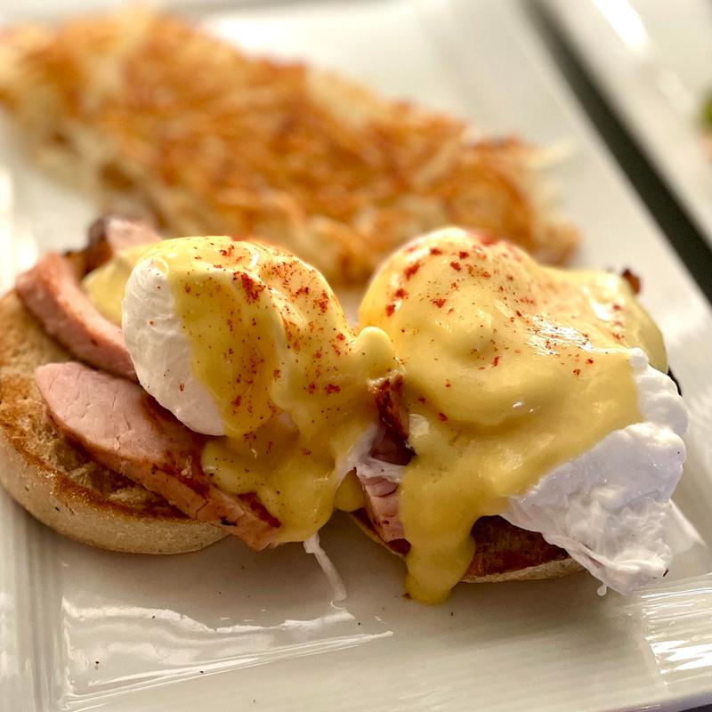 Eggs Benedict photo