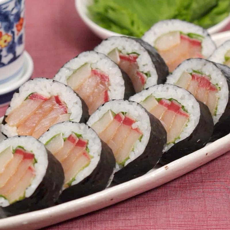 Yellowtail Roll* (GF) photo