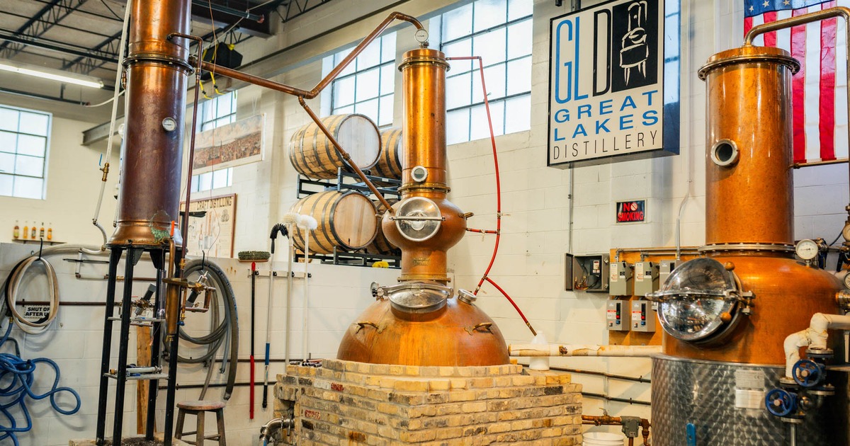 Production room, distillation equipment