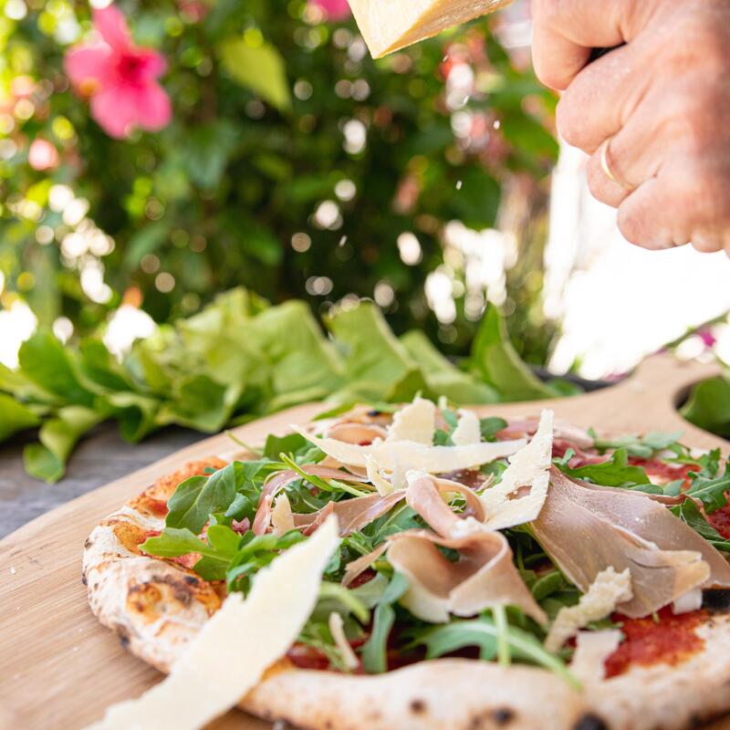 PIZZA SICILIANA Ingredients; Tomato sauce, Agerola Fior di latte