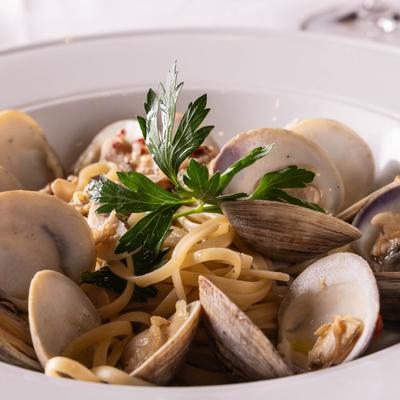 Clams and linguine.
