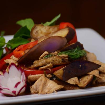 Spicy meat and vegetable salad.