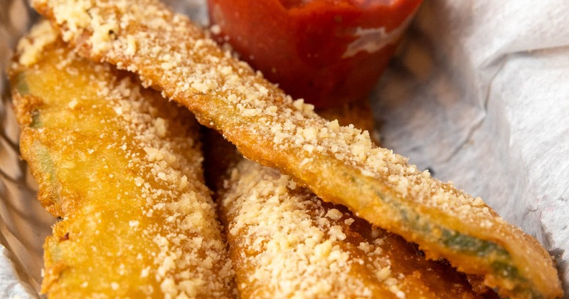 Breaded Zucchini with tomato sauce