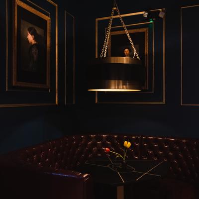 Corner leather banquette seating