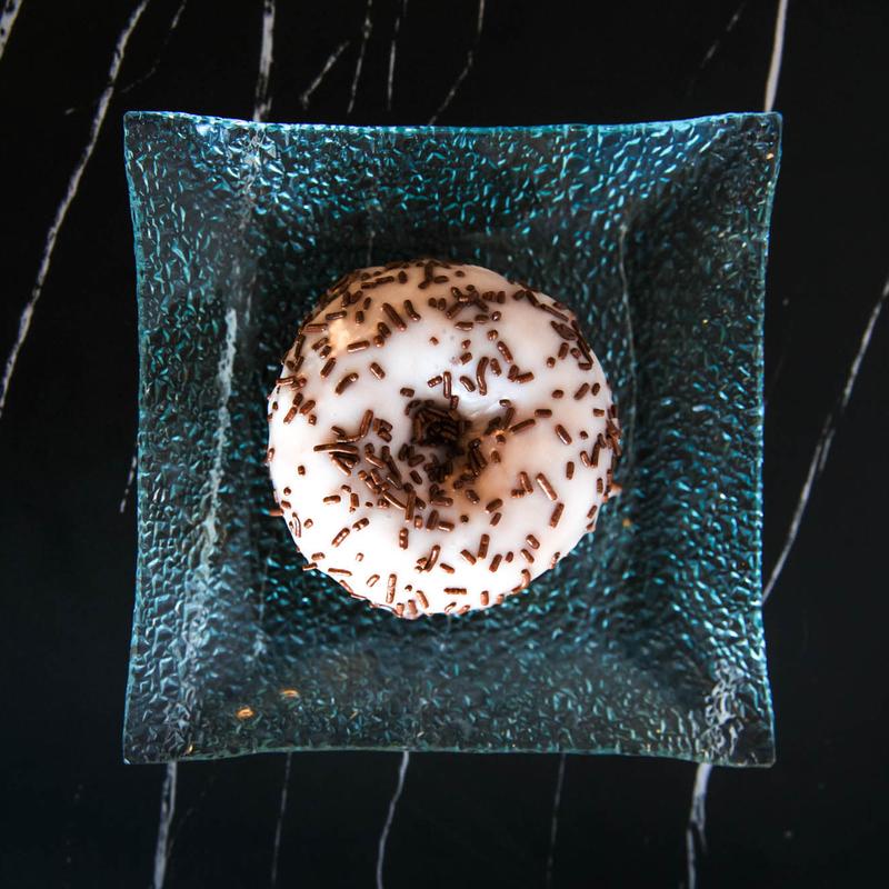 Vanilla Cake Choco Sprinkle photo