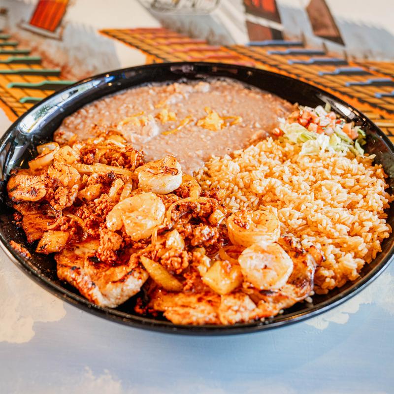menu item 7 of 10, Pollo Hawaiano