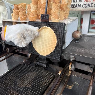 baking ice cream cones  world's first ice cream cone machine.