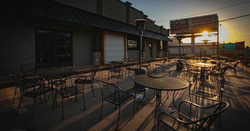 Exterior, main seating area
