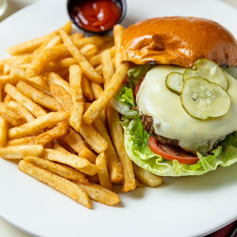 Cheeseburger Deluxe photo