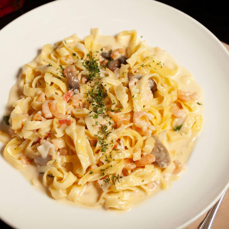 Seafood Alfredo photo