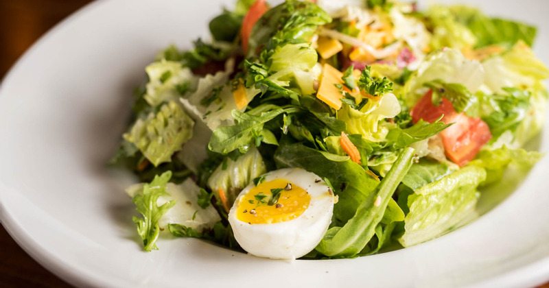 Green salad with eggs