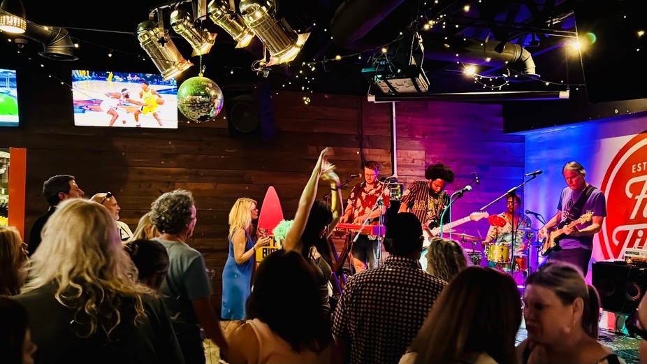 The Surf Birdz - LIVE!! event photo
