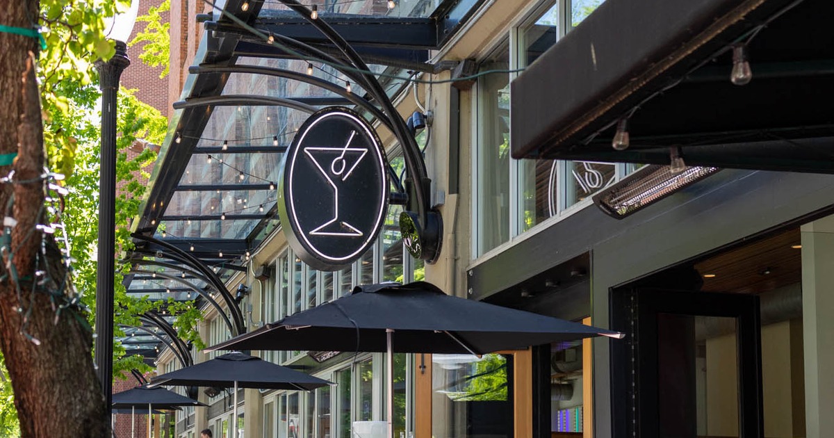 Exterior, patio, tables and chairs