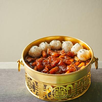 Braised Beef Tendon Soup with Sea Cucumber photo
