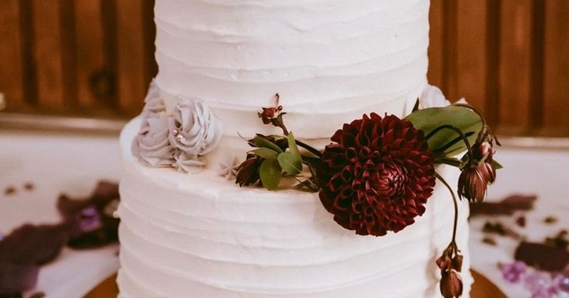 White wedding cake